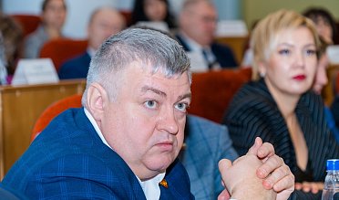 Депутаты приняли в первом чтении бюджет Оренбуржья